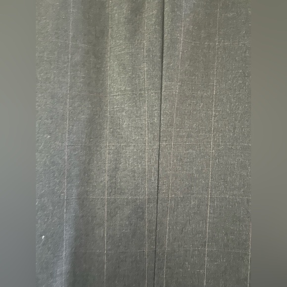 Pronto Uomo Classic Men's gray plaid Blazer and pant suit set 48”L 43” waist - Picture 4 of 11